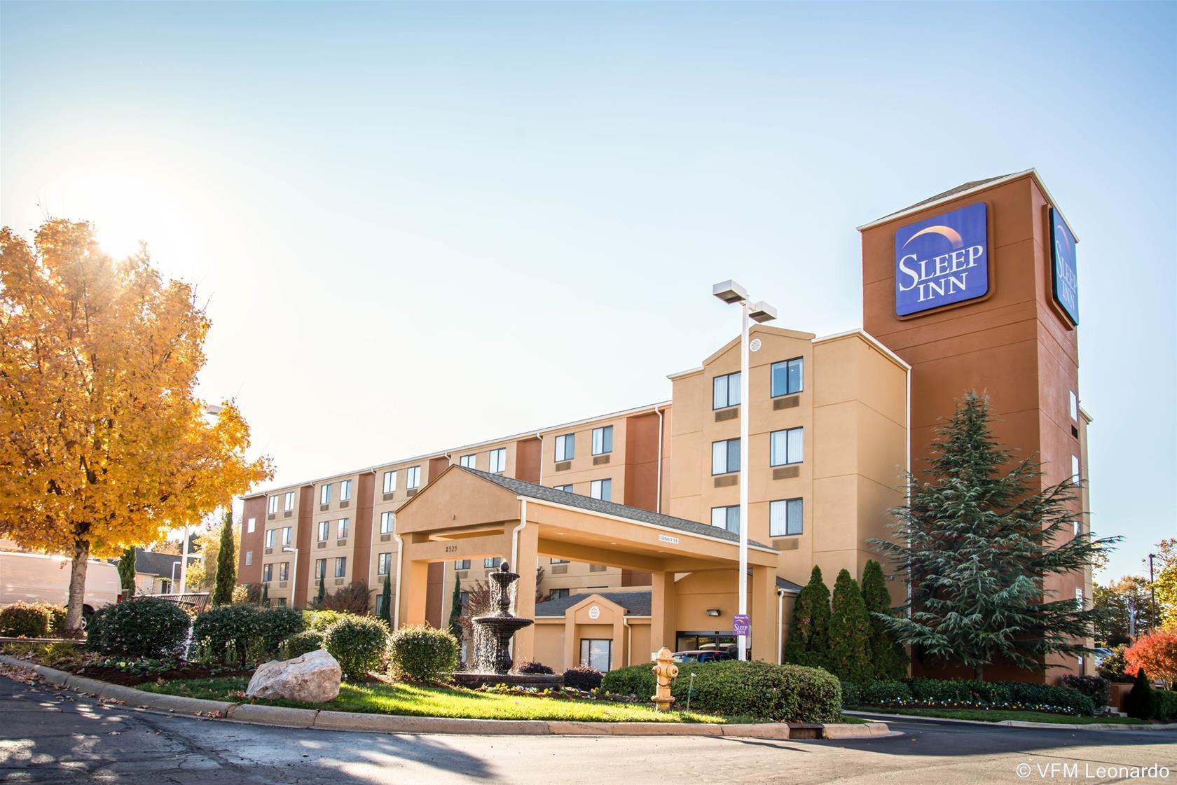 Sleep Inn University Place Шарлът Екстериор снимка